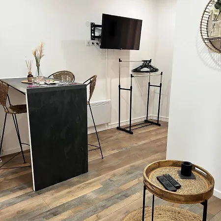 Apartment Studio Charmeur Au Coeur De Perpignan